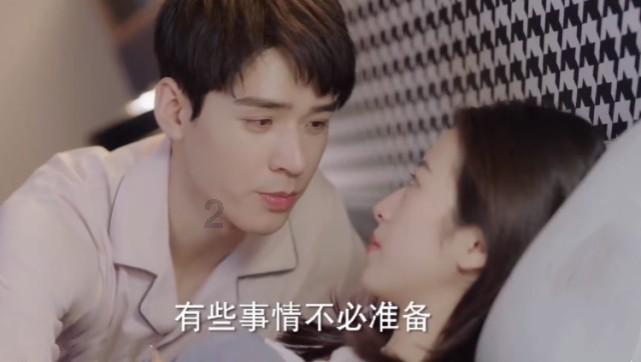 Pyrene-PEG2K-OH,芘丁酸酯聚乙二醇羟基,芘丁酸酯和聚乙二醇羟基两部分组成