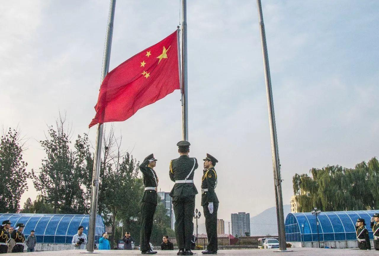 古墓丽影崛起